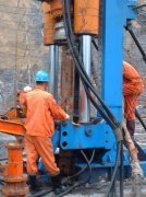 BMC200(ZFY1.2/200)型反井鉆機