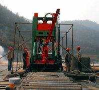 ZFY1.2/30/100(ZLFY-120)型反井鉆機